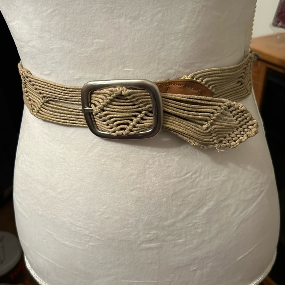 Macrame Styled Braided Intertwined Boho Rope Vint… - image 1